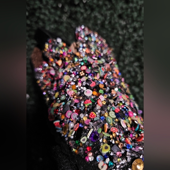 Colorful Beaded "JUNK" or "EVERYTHING" Shoes - Picture 9 of 12